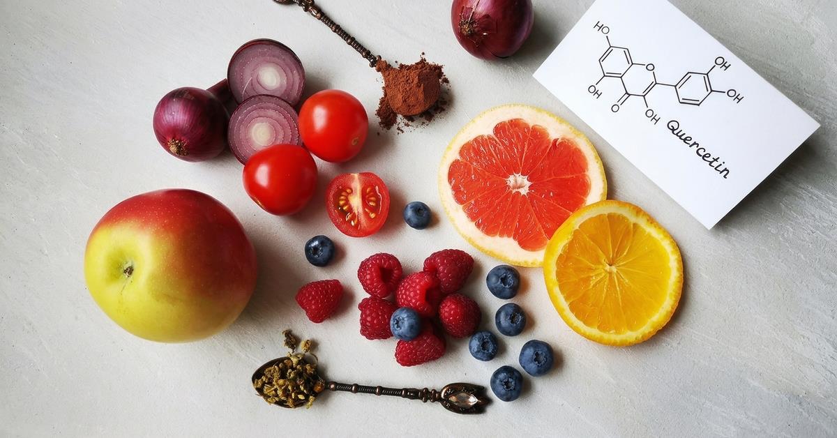 Quercetin for lung health research and natural flavonoid sources